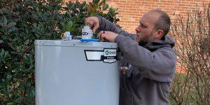 Tankless vs Traditional Water Heaters Which Is Right for You